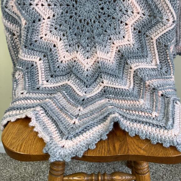 Handmade 12 Point Crochet Knit Supernova Star Baby Blanket Afghan Pink Grey - Picture 3 of 16